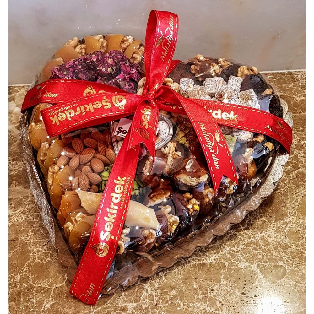 Tiamo Ahşap Kalp Hediyelik Kayısı Paketi 1100 Gr