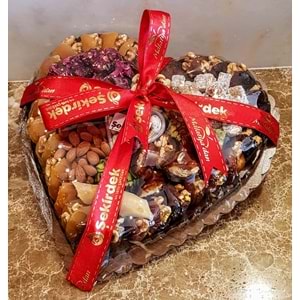 Tiamo Ahşap Kalp Hediyelik Kayısı Paketi 1100 Gr